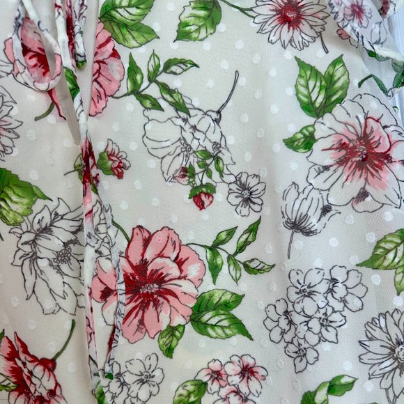 Skies are Blue Candice Flutter Sleeve Floral Top - L - Picture 7 of 9